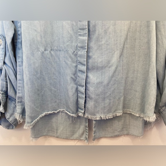 “Denim” light wash button up - Picture 5 of 6